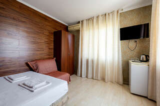 Гостиница Корона Джубга Трёхместный Стандарт с балконом-2