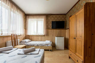 Гостиница Корона Джубга Трёхместный номер в отдельном корпусе-1