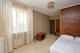 Гостиница Корона Джубга Трёхместный Стандарт с балконом-4