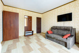 Гостиница Корона Джубга Четырёхместный Комфорт с эркером-2